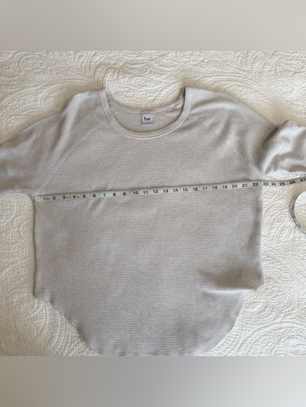 TNA Light Gray Waffle Knit Thermal Curved Hem Long Sleeve Top Large - Picture 6 of 8